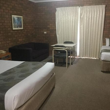 Sportslander Motor Inn Moama Exteriér fotografie
