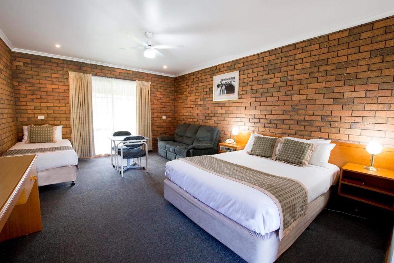 Sportslander Motor Inn Moama Exteriér fotografie