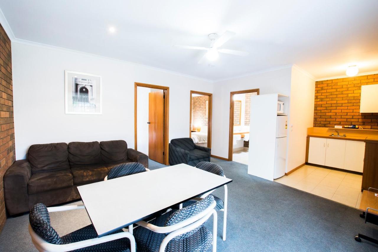 Sportslander Motor Inn Moama Exteriér fotografie