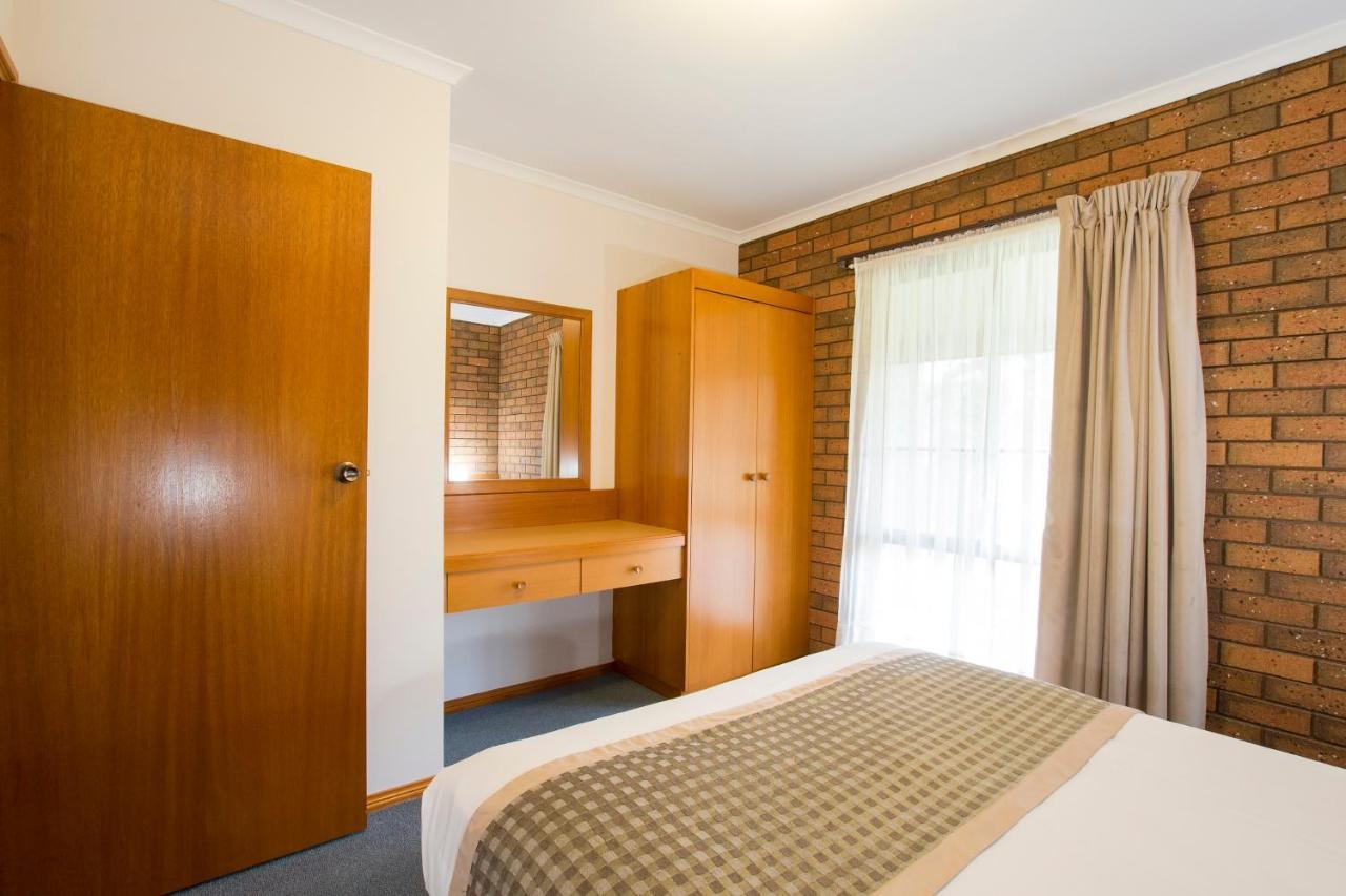 Sportslander Motor Inn Moama Exteriér fotografie