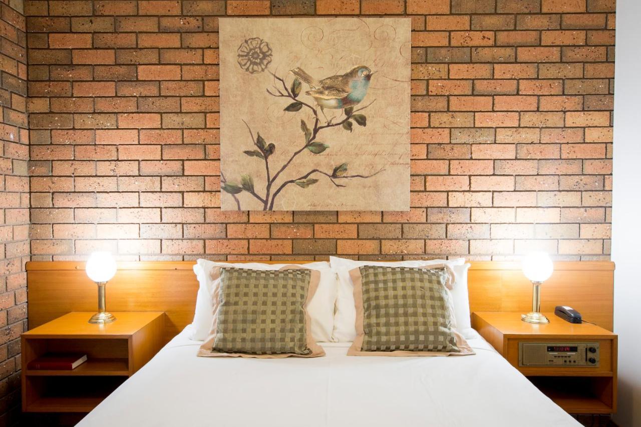 Sportslander Motor Inn Moama Exteriér fotografie