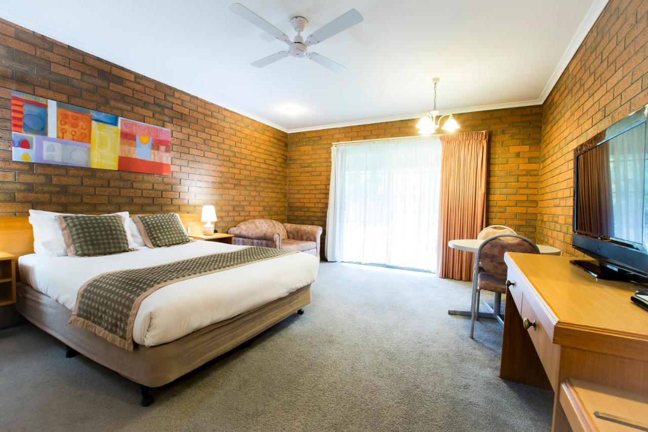 Sportslander Motor Inn Moama Exteriér fotografie