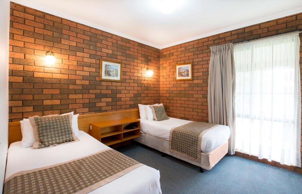 Sportslander Motor Inn Moama Exteriér fotografie
